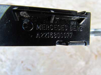 Mercedes Center Console Lower Latch A2216800077 C216 W221 CL550 S550 S CL Class4